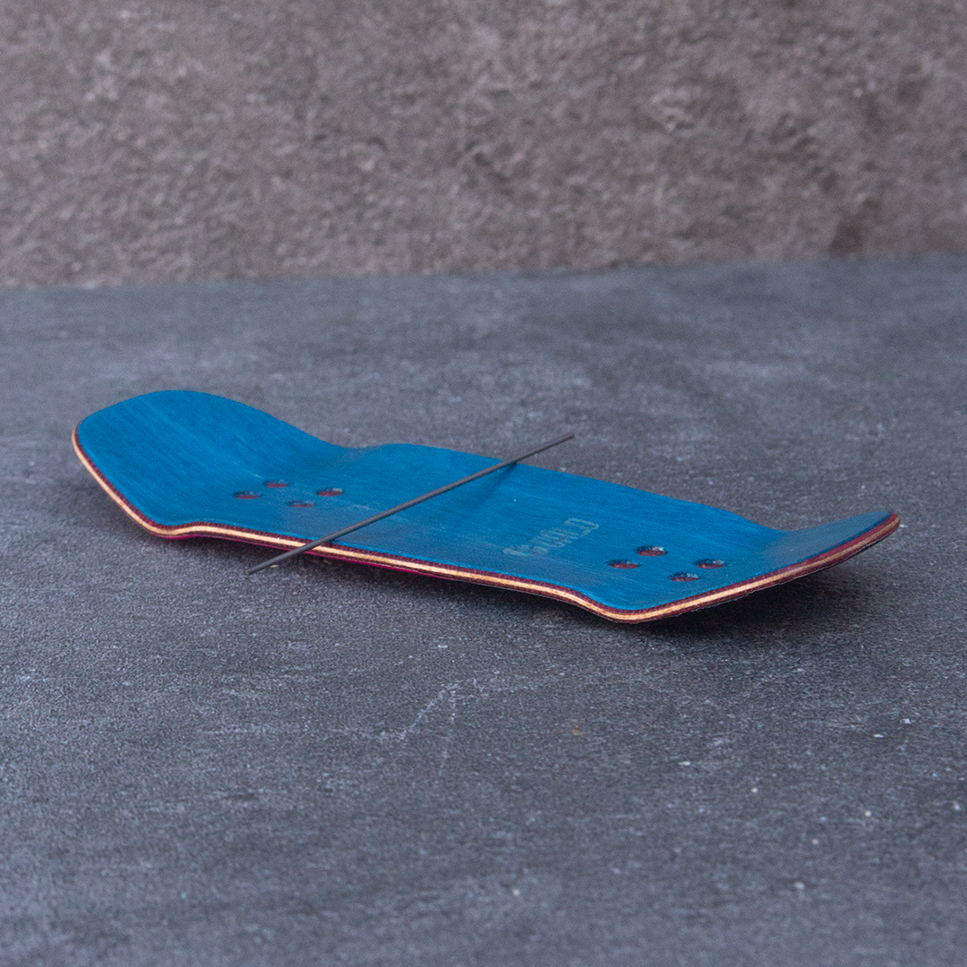 Deck fingerboard Galo Asi Berlin collab tabla artesanal madera Chile