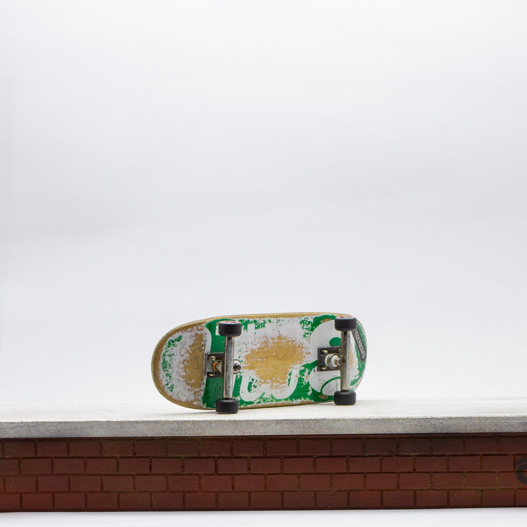 Brick Box Fingerboard Galo